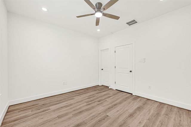 4606 Crown Grove Lane, Houston, TX 77018