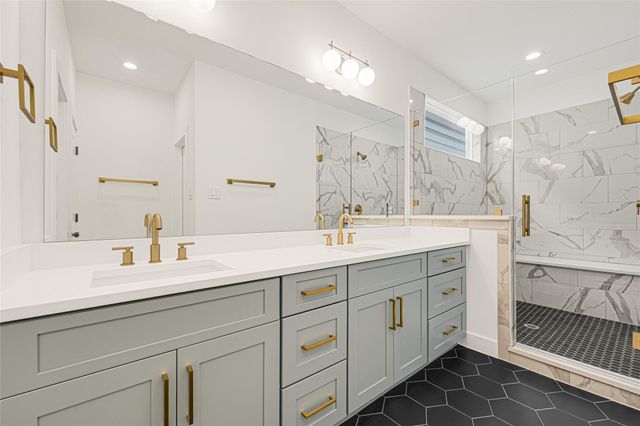 4606 Crown Grove Lane, Houston, TX 77018