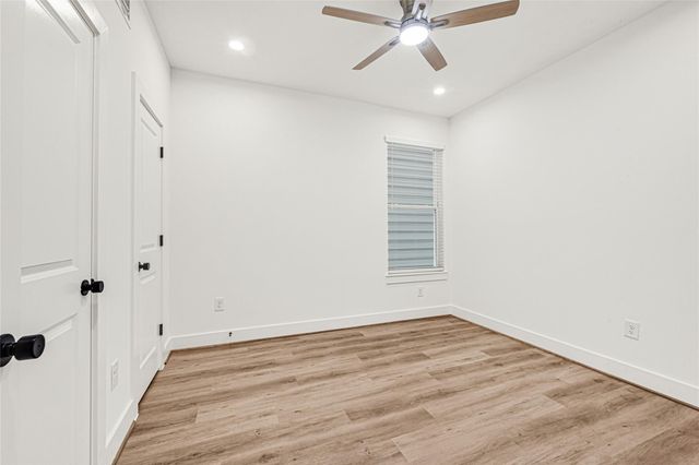 4606 Crown Grove Lane, Houston, TX 77018