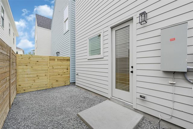 4606 Crown Grove Lane, Houston, TX 77018