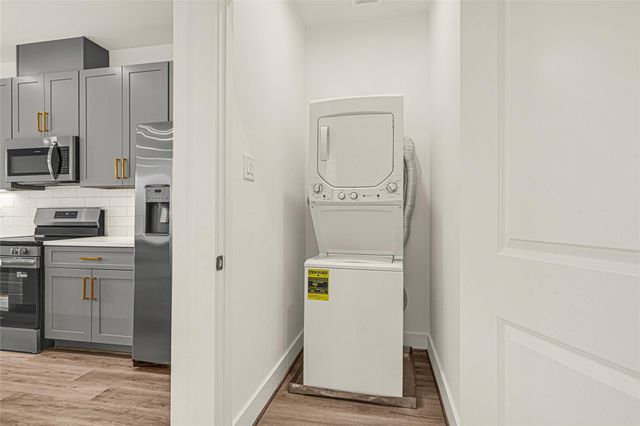 4606 Crown Grove Lane, Houston, TX 77018