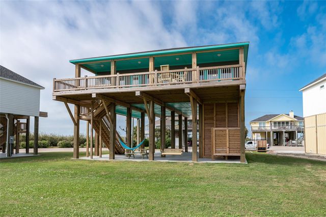 4406 Whaler Lane, Crystal Beach, TX 77650