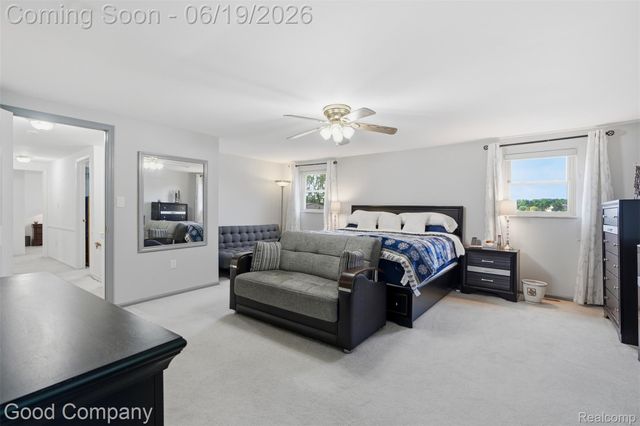 3062 Saint Jude Drive, Waterford Charter Township, MI 48329