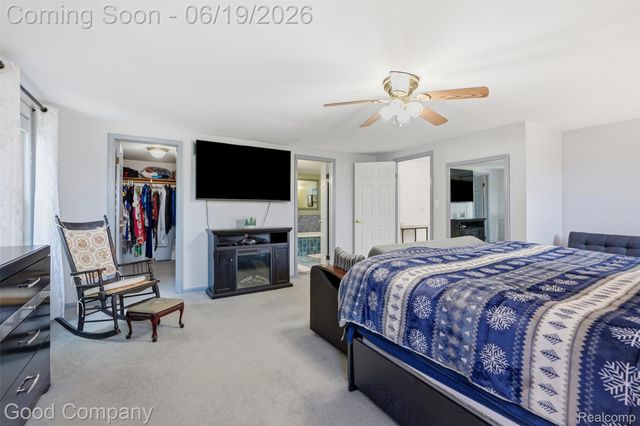 3062 Saint Jude Drive, Waterford Charter Township, MI 48329
