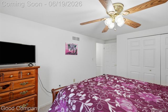 3062 Saint Jude Drive, Waterford Charter Township, MI 48329