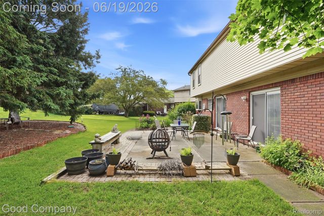 3062 Saint Jude Drive, Waterford Charter Township, MI 48329