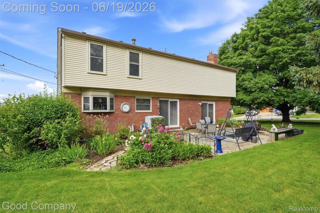 3062 Saint Jude Drive, Waterford Charter Township, MI 48329