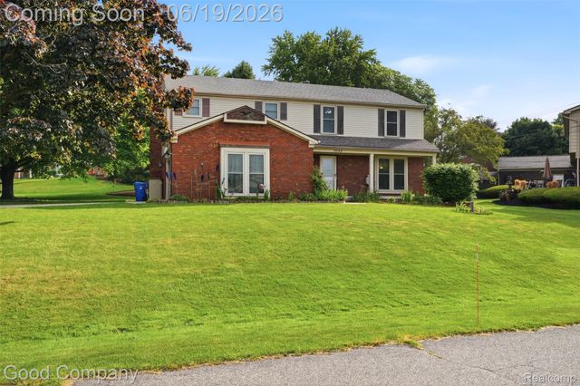 3062 Saint Jude Drive, Waterford Charter Township, MI 48329