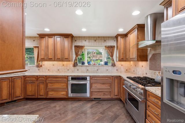 3062 Saint Jude Drive, Waterford Charter Township, MI 48329