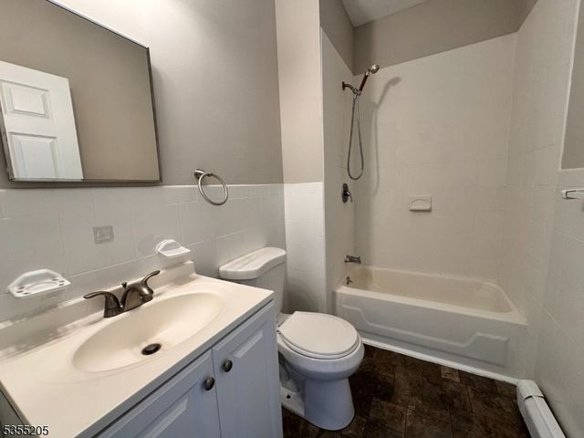 610 Cortlandt St, Perth Amboy City, NJ 08861