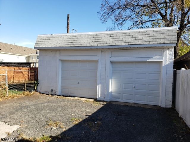 610 Cortlandt St, Perth Amboy City, NJ 08861