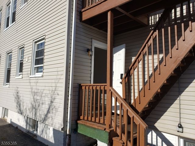 610 Cortlandt St, Perth Amboy City, NJ 08861