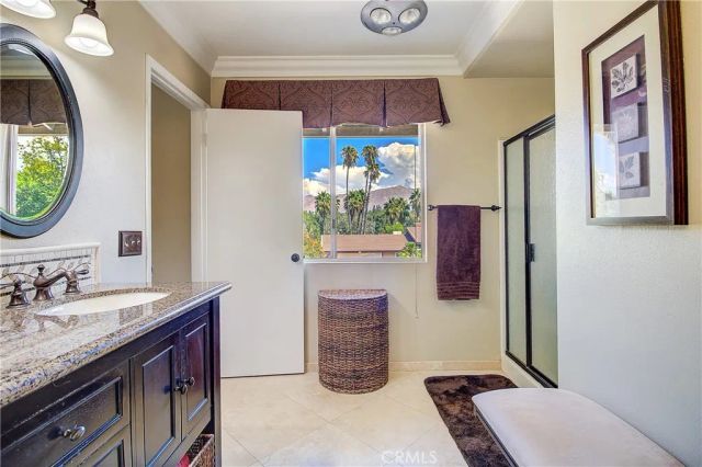 1230 Via Vallarta, Riverside, CA 92506