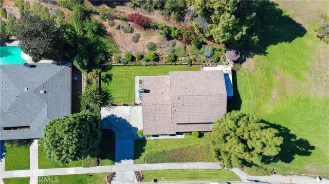 1230 Via Vallarta, Riverside, CA 92506