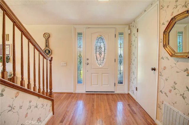 1230 Via Vallarta, Riverside, CA 92506
