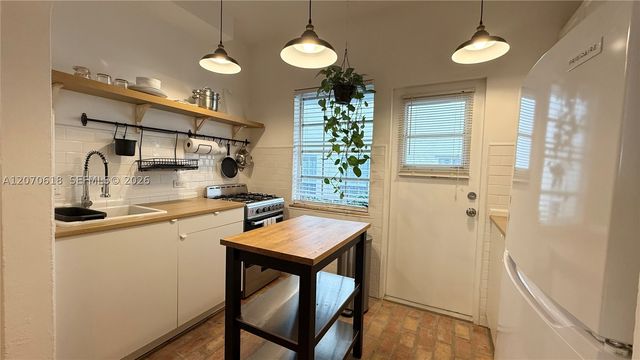 1250 Drexel Ave 9, Miami Beach, FL 33139
