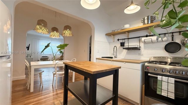 1250 Drexel Ave 9, Miami Beach, FL 33139