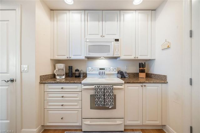 2825 Palm Beach BLVD 719, Fort Myers, FL 33916