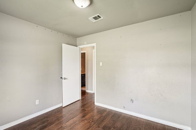 1634 EVERGREEN Drive, Mesquite, TX 75149