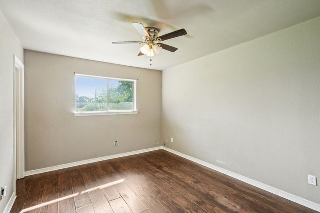 1634 EVERGREEN Drive, Mesquite, TX 75149