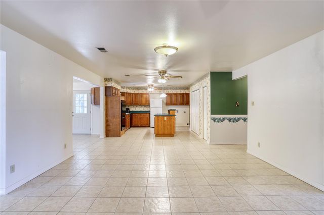 11234 Champion Wood Drive, Tomball, TX 77375