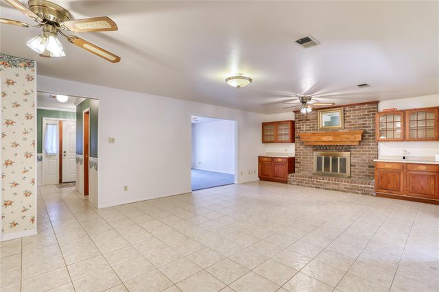 11234 Champion Wood Drive, Tomball, TX 77375