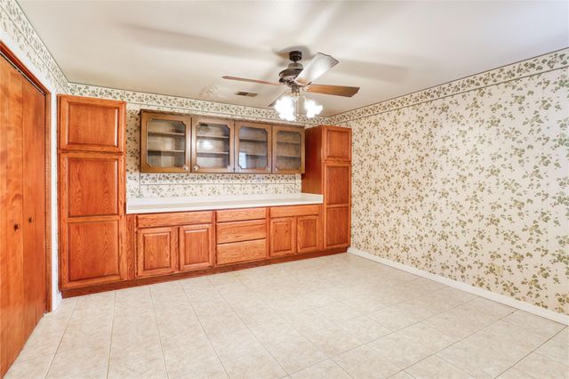 11234 Champion Wood Drive, Tomball, TX 77375