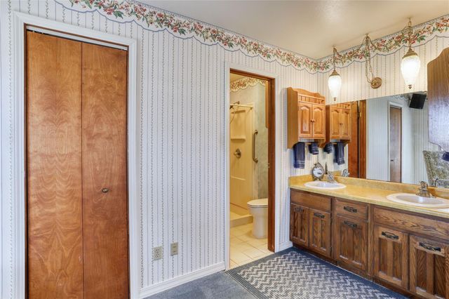 11234 Champion Wood Drive, Tomball, TX 77375