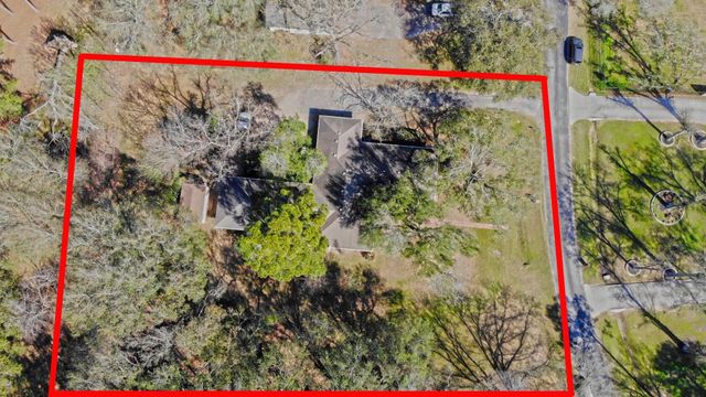 11234 Champion Wood Drive, Tomball, TX 77375