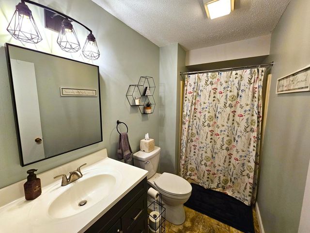 130 Endicott St N Unit 104, Laconia, NH 03246