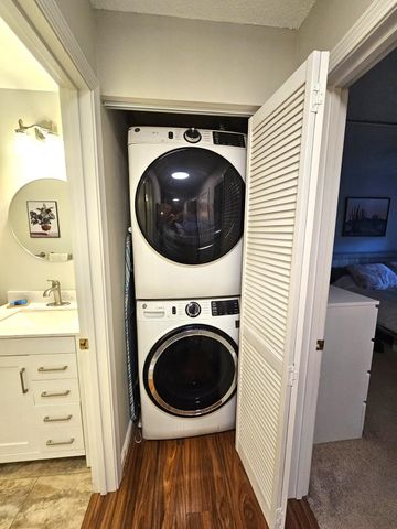 130 Endicott St N Unit 104, Laconia, NH 03246