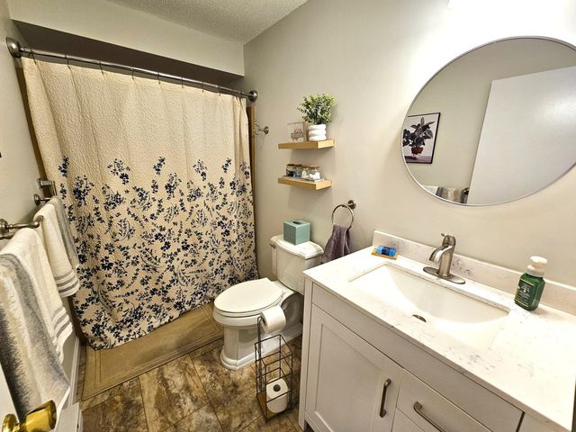 130 Endicott St N Unit 104, Laconia, NH 03246