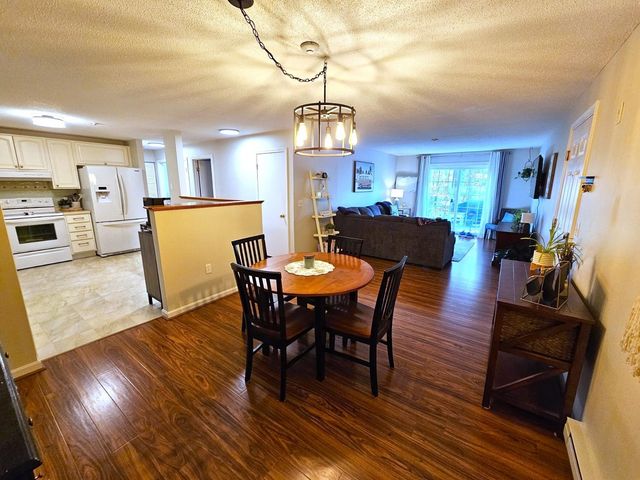 130 Endicott St N Unit 104, Laconia, NH 03246