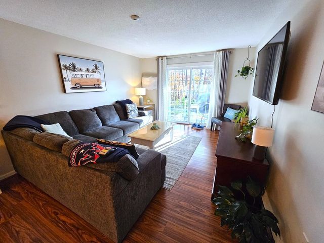 130 Endicott St N Unit 104, Laconia, NH 03246