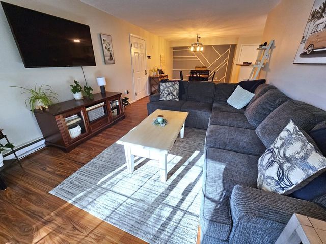 130 Endicott St N Unit 104, Laconia, NH 03246