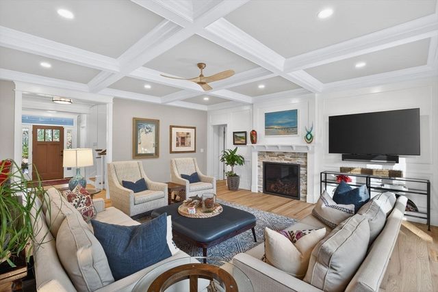 12 Talcott Pines, Plymouth, MA 02360