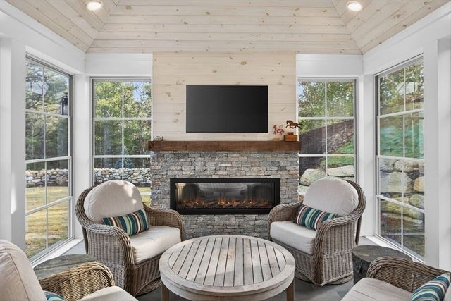 12 Talcott Pines, Plymouth, MA 02360