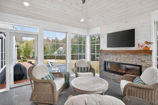 12 Talcott Pines, Plymouth, MA 02360