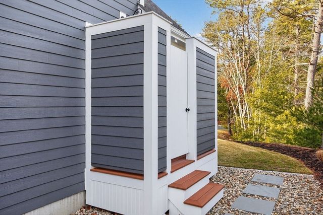 12 Talcott Pines, Plymouth, MA 02360