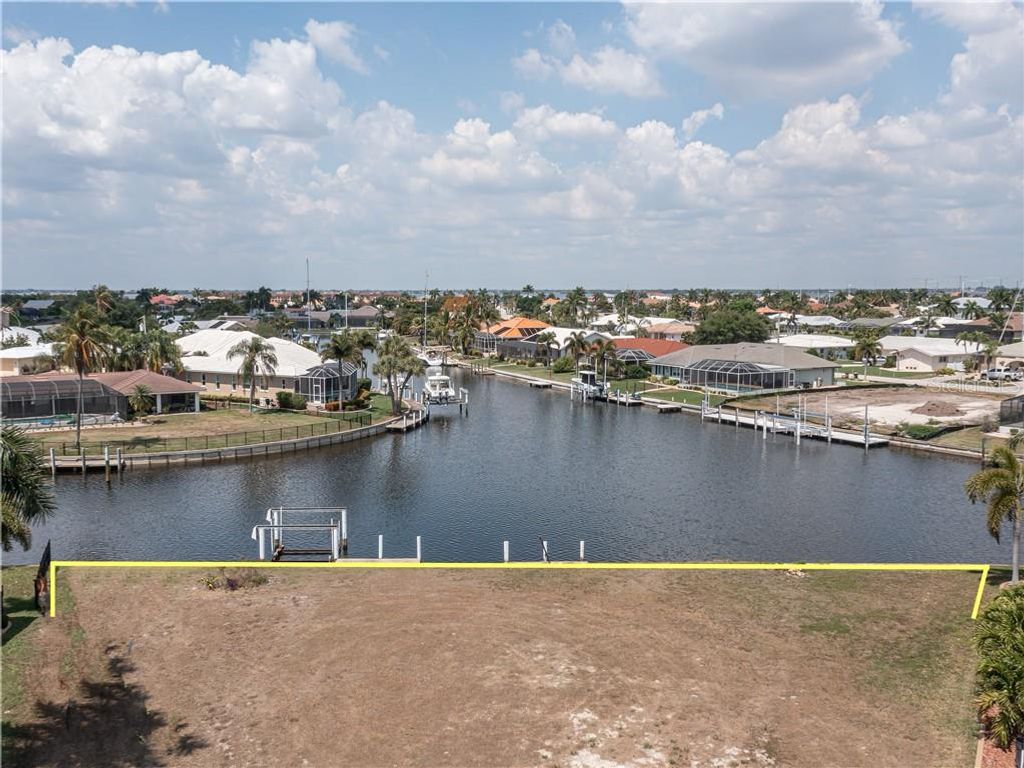100 BAYSHORE COURT, Punta Gorda, FL 33950