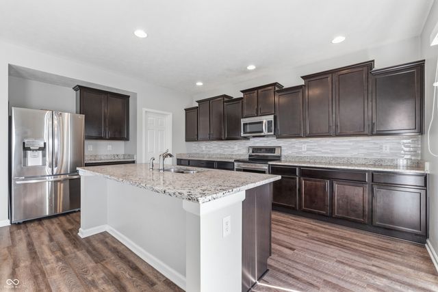 937 Maple Stone Drive, Greenwood, IN 46143