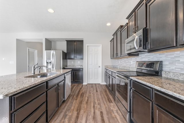 937 Maple Stone Drive, Greenwood, IN 46143