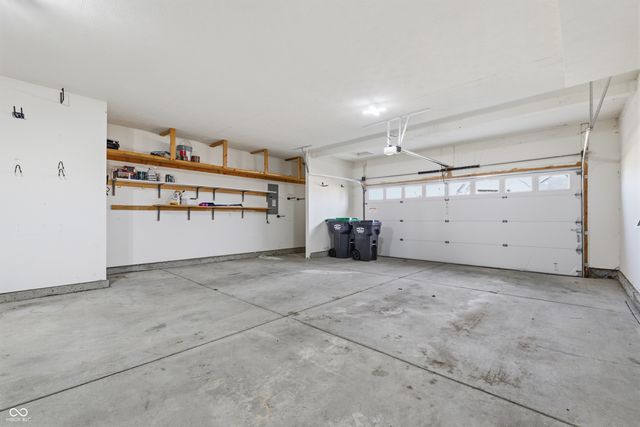 937 Maple Stone Drive, Greenwood, IN 46143