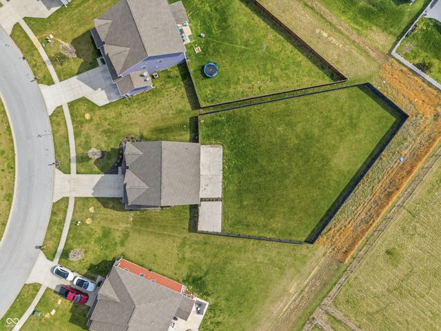 937 Maple Stone Drive, Greenwood, IN 46143