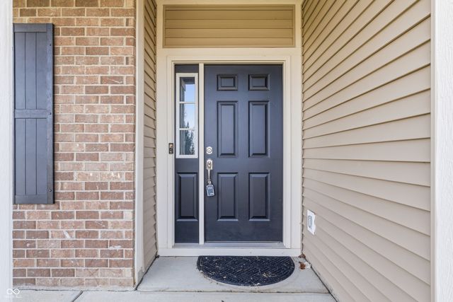 937 Maple Stone Drive, Greenwood, IN 46143