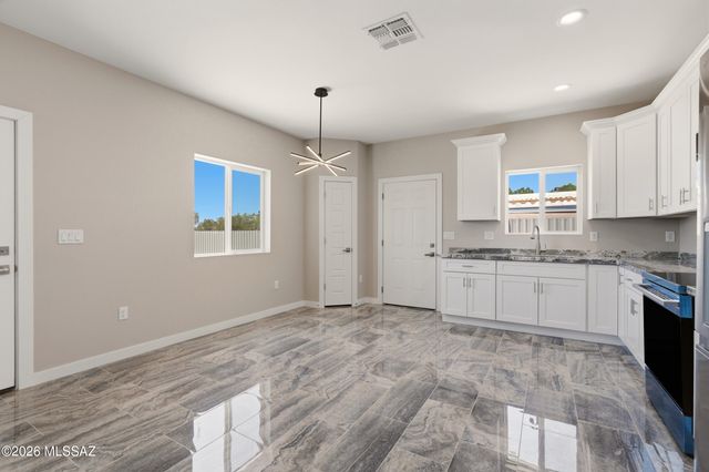 642 W Florence Street, Tucson, AZ 85705