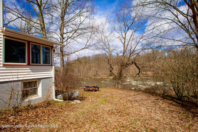 1232 Old Ford Circle, New Paltz, NY 12561