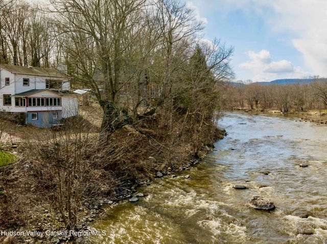 1232 Old Ford Circle, New Paltz, NY 12561