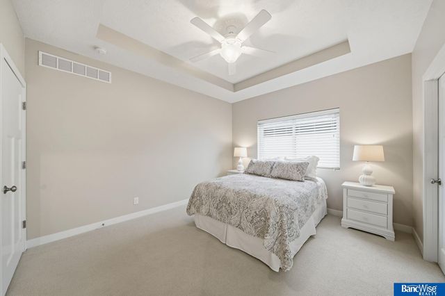 9230 S 71 Street, Lincoln, NE 68516