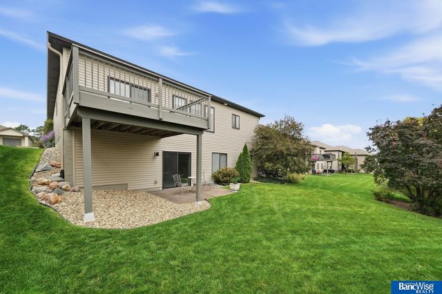 9230 S 71 Street, Lincoln, NE 68516